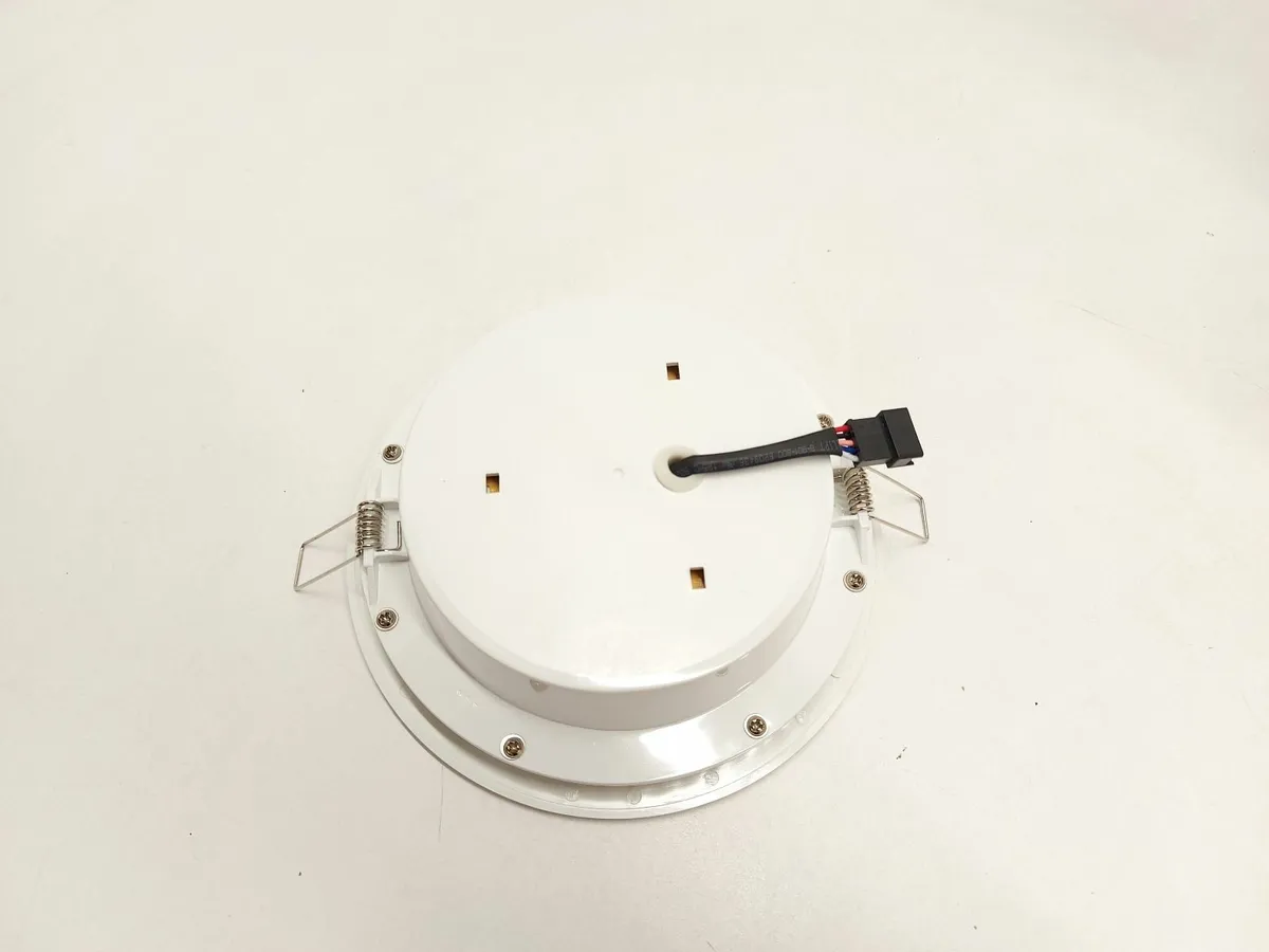 Online Auction Of KoEnergies Emergency Light - Image 3