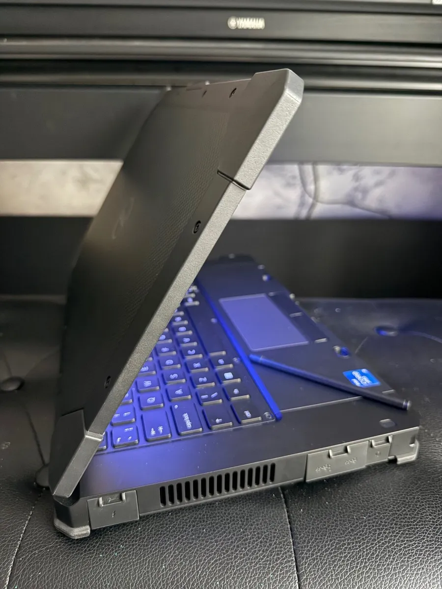 Dell Latitude 5430 Rugged Laptop i5/8GB/512SSD - Image 2
