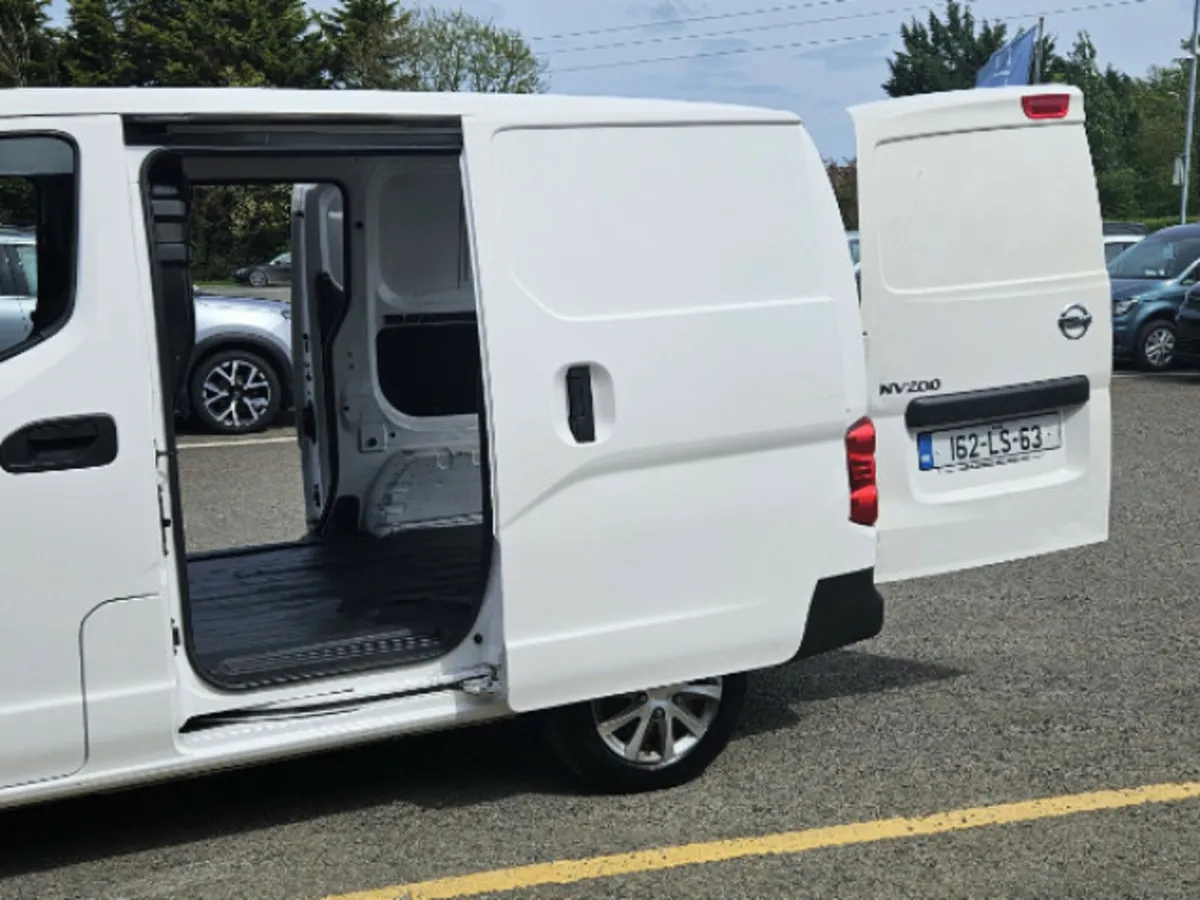 Nissan Vanette NV 200 NV200 ESP 2DR - Image 4