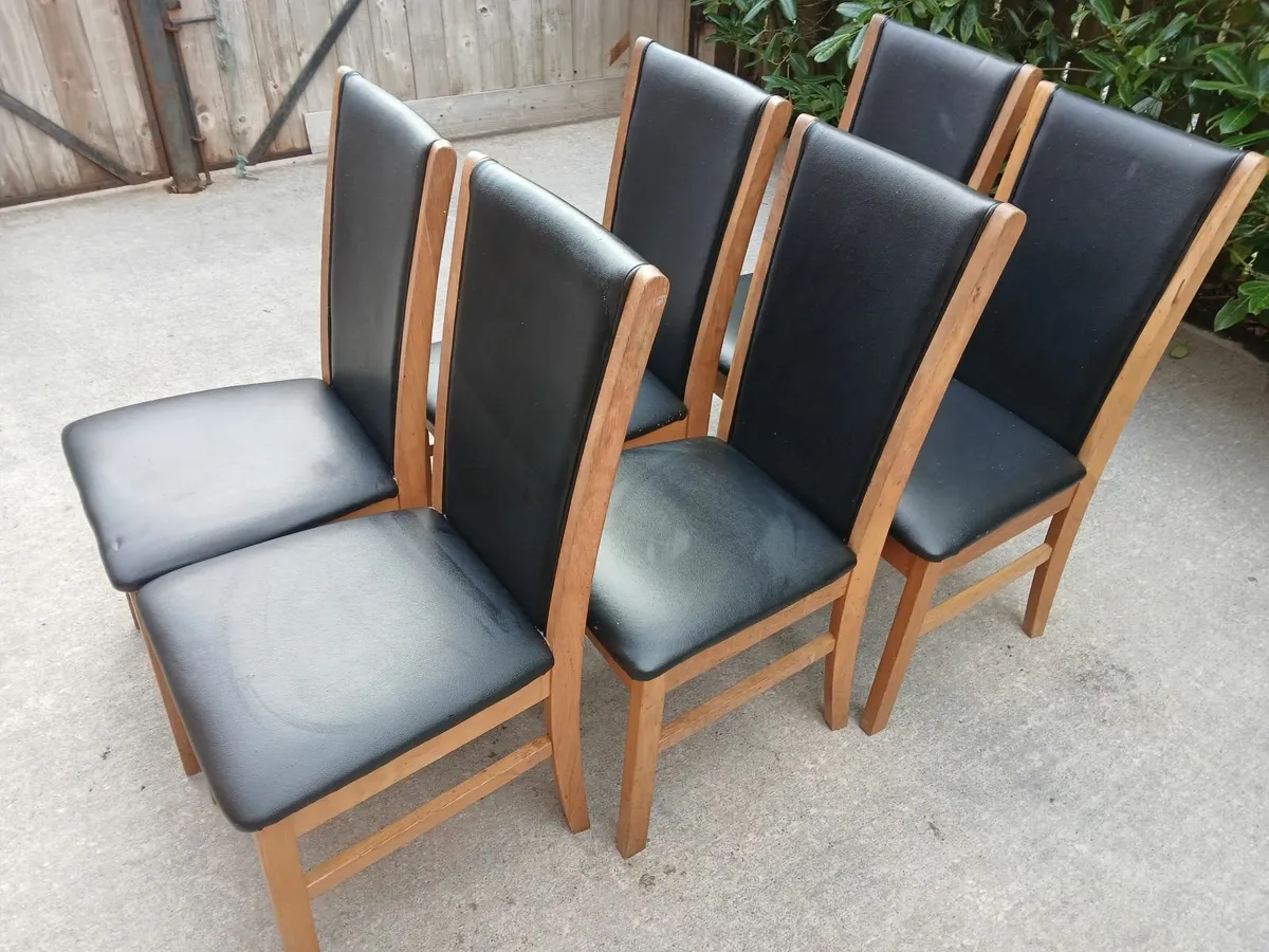 Table and 6 leather  chairs - Image 2