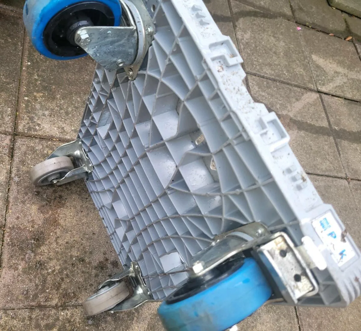 Small Doilies 25e each - Image 3