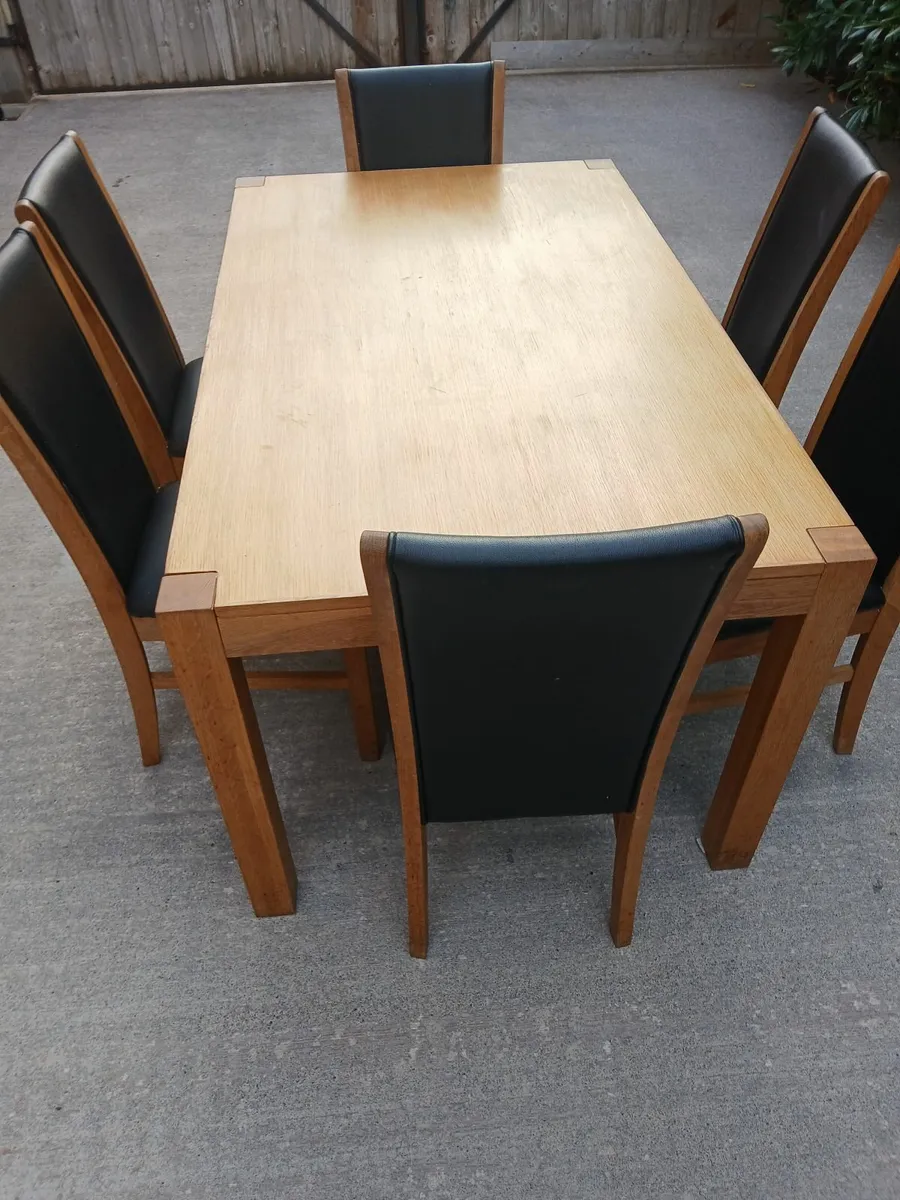 Table and 6 leather  chairs - Image 3