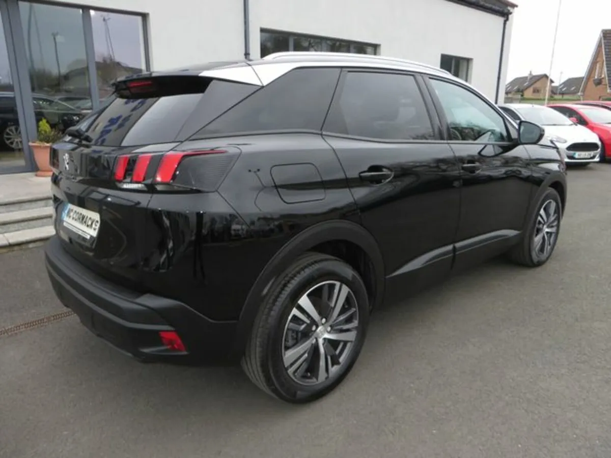 Peugeot 3008 1.2 ACTIVE PURETECH AUTOMATIC - Image 3