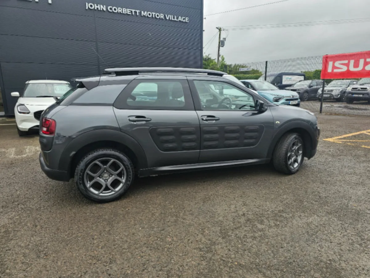 Citroen C4 Cactus 1.6 DIESEL - Image 2