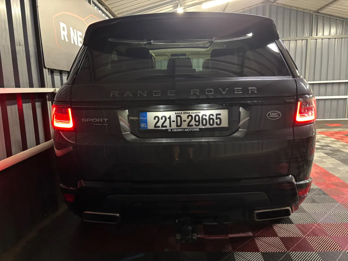2022 221D Land Rover Range Rover P400e HSE Auto - Image 2