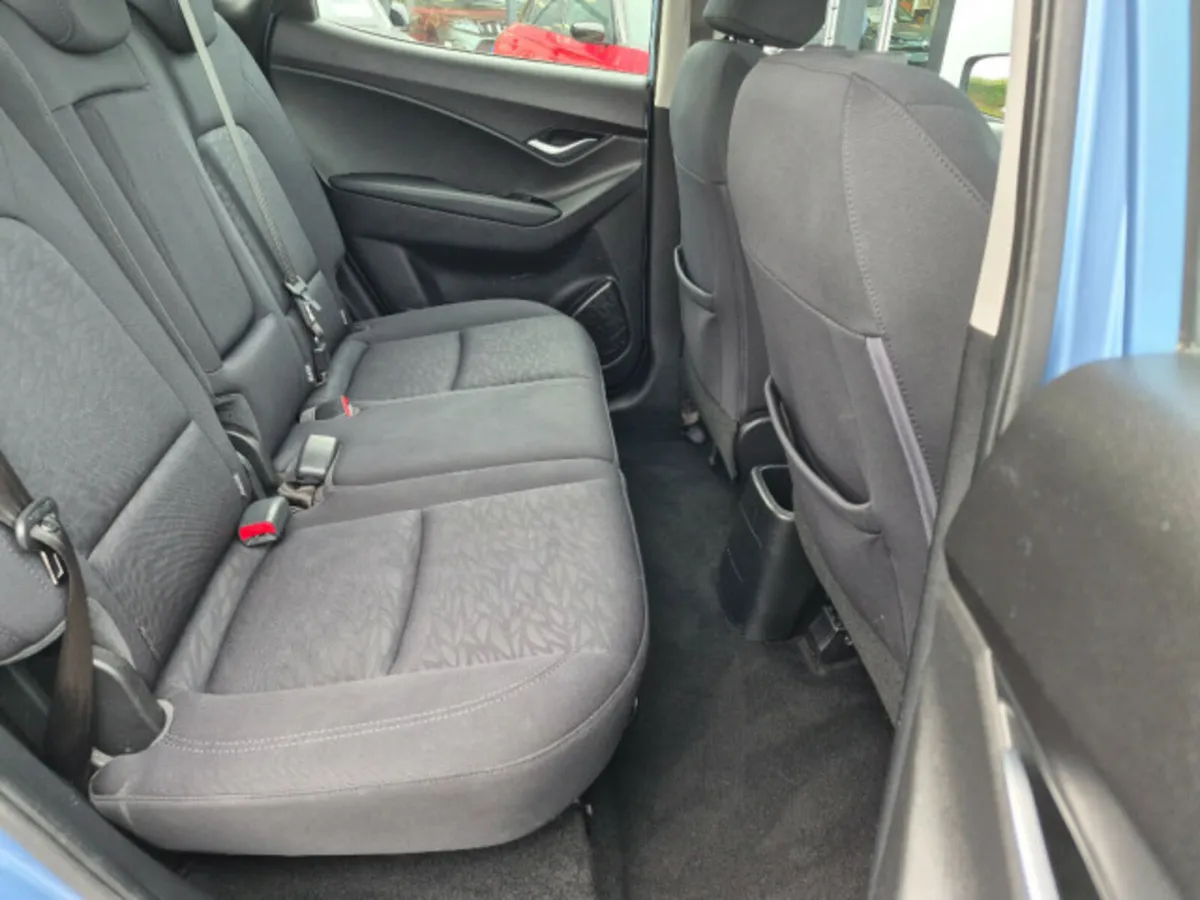 Hyundai ix20 1.6 Active 123HP 5DR Auto - Image 4