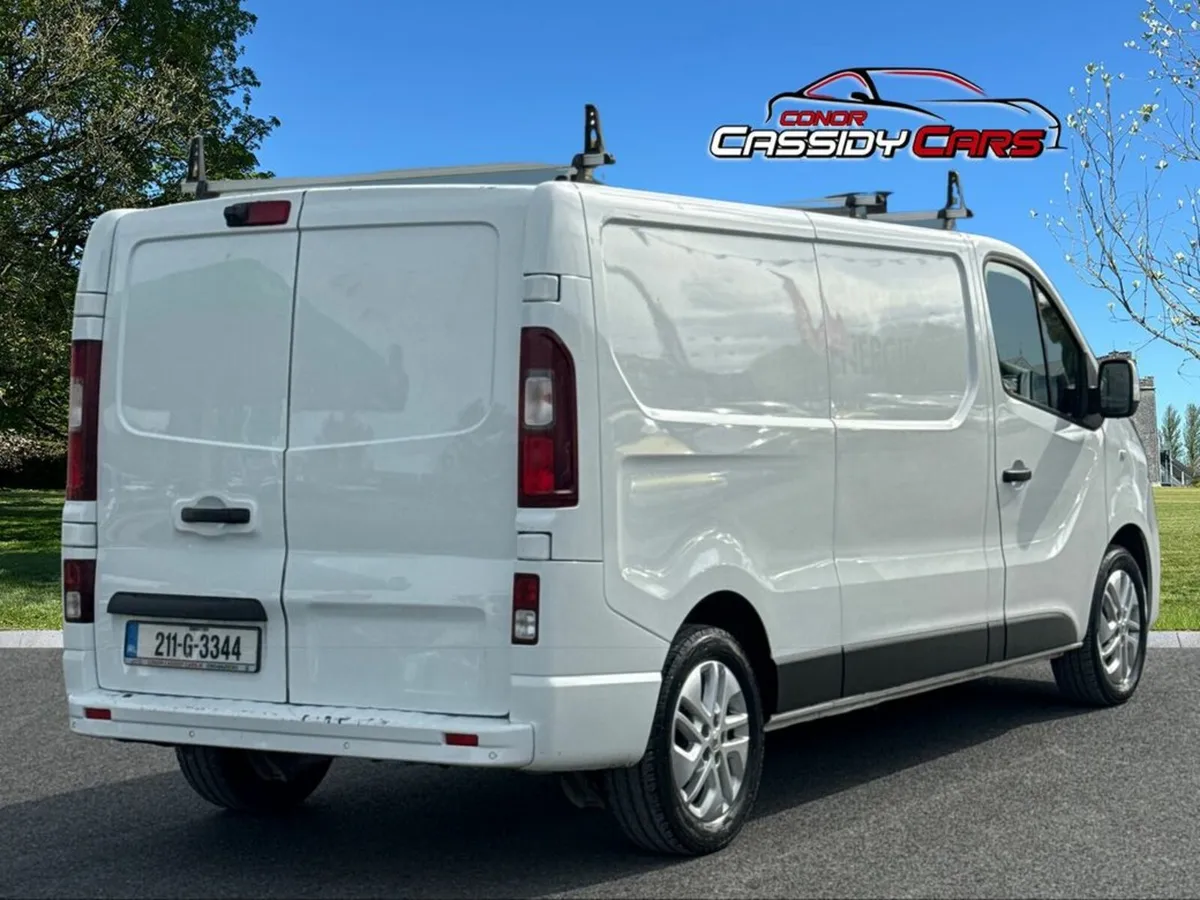 Renault Trafic LL30 Energy DCI 170 *AUTOMATIC SPOR - Image 2