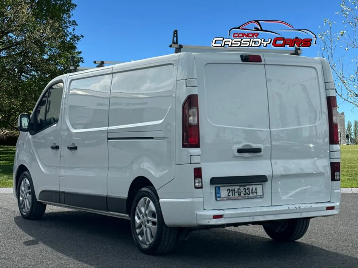 Renault Trafic LL30 Energy DCI 170 *AUTOMATIC SPOR - Image 3