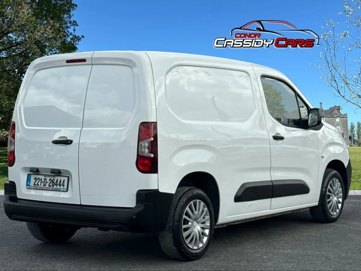 Citroen Berlingo ENT Bluehdi 100 MWB *VAT INVOICE* - Image 2