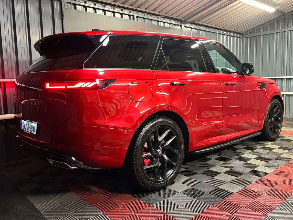 2024 242D Land Rover Range Rover Sport P460e - Image 3