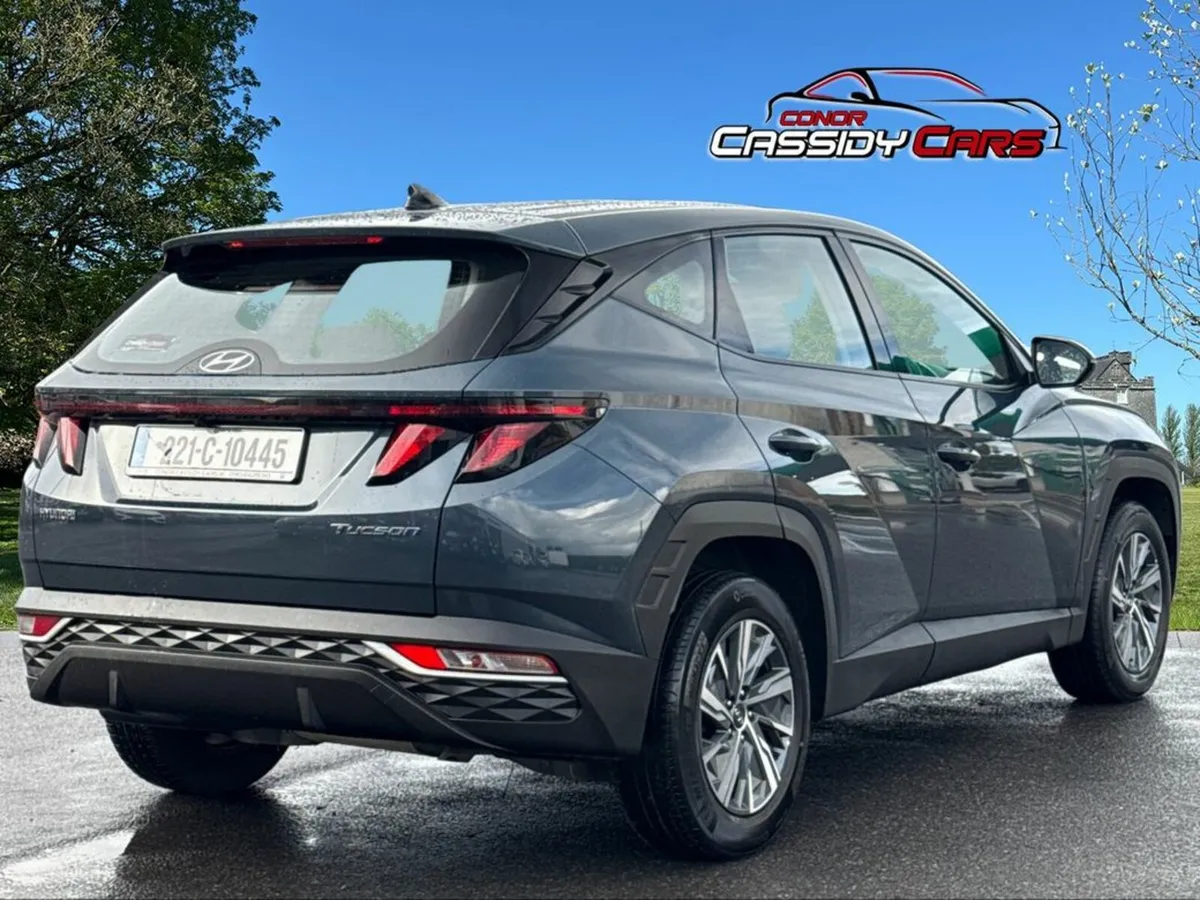 Hyundai Tucson ix35 Comfort Plus *LOW MILEAGE* - Image 2