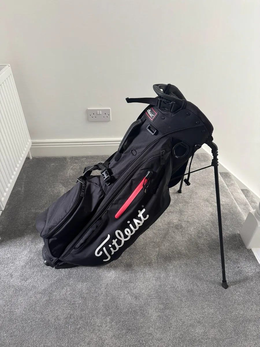 Titleist carry bag - Image 1