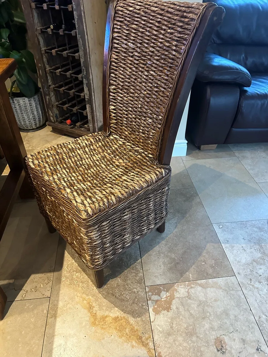 8 donning Chairs - Image 1