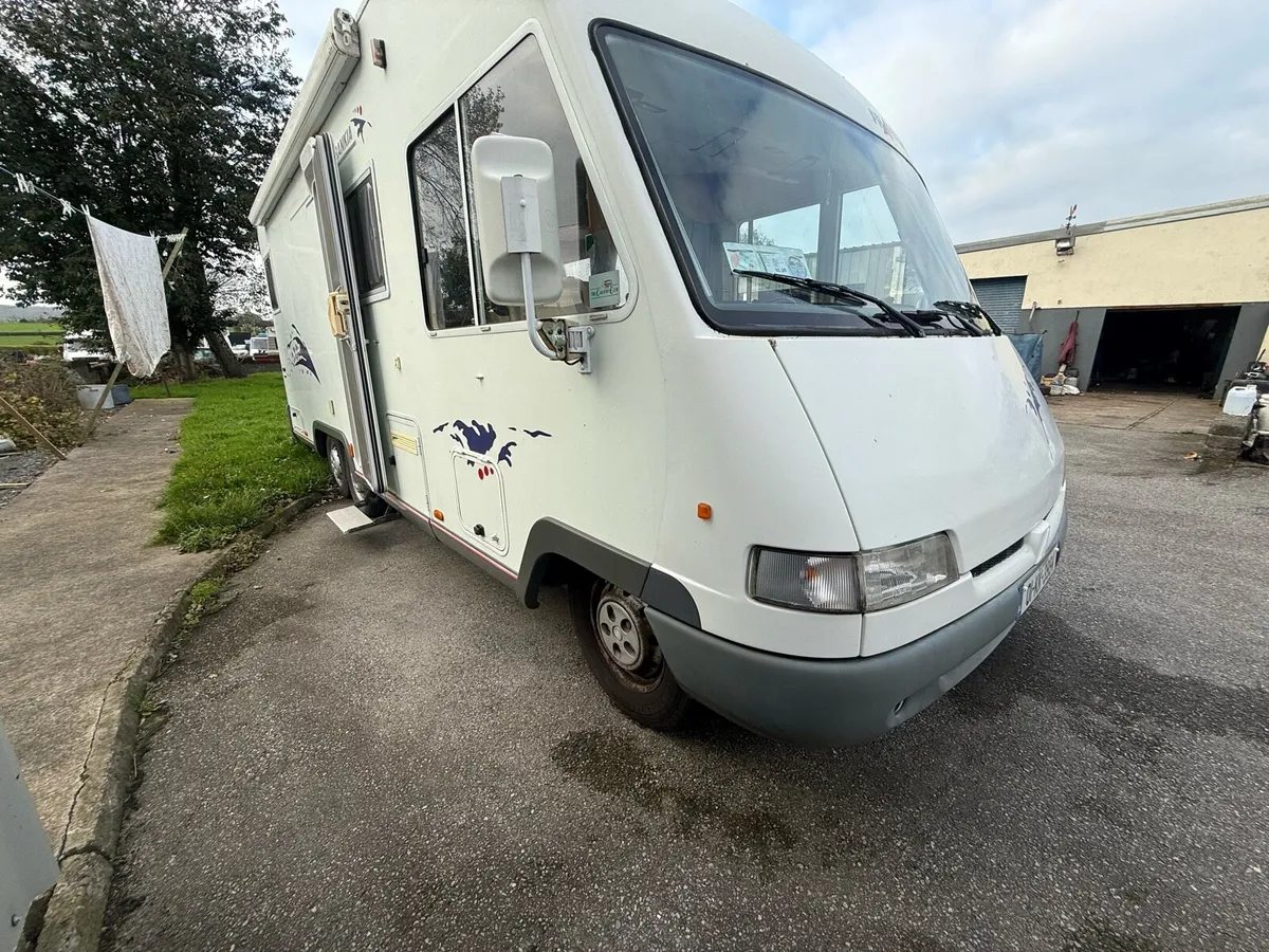 2001 Frankia 4 Berth Campervan - Image 2