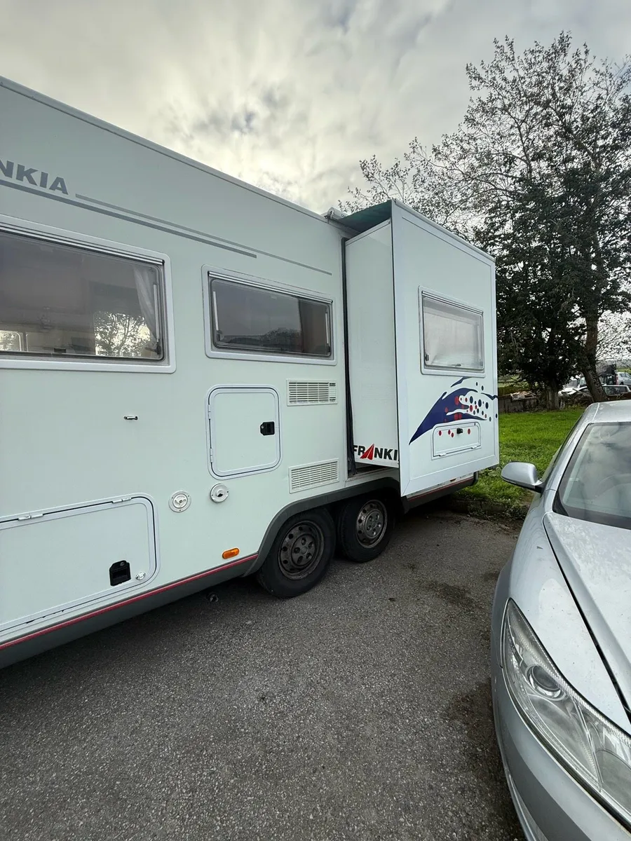 2001 Frankia 4 Berth Campervan - Image 4