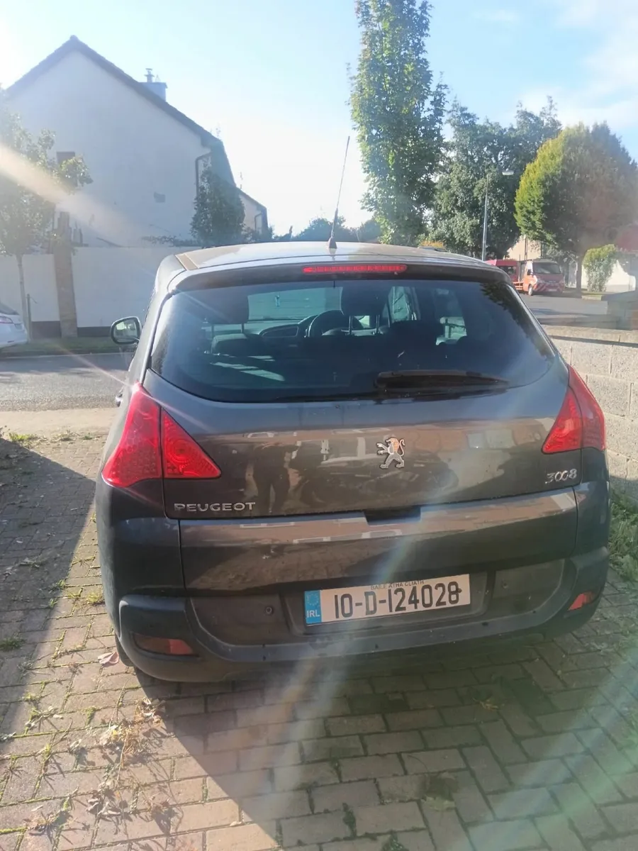 Peugeot 3008 2010 - Image 1