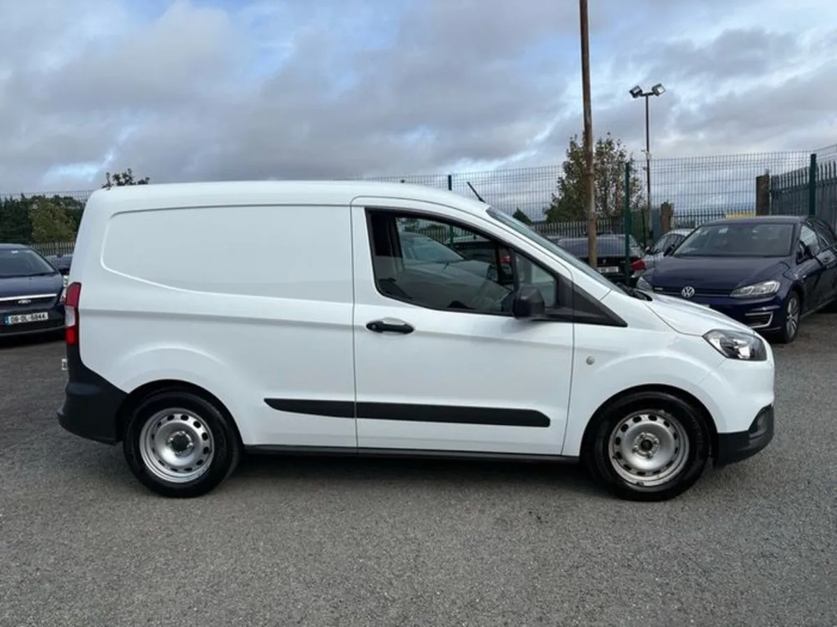 2020 Ford Transit Courier 1.5L Diesel CVRT 04/2026 - Image 2