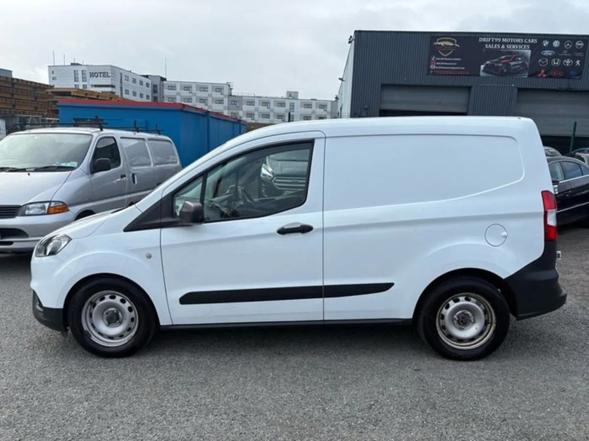 2020 Ford Transit Courier 1.5L Diesel CVRT 04/2026 - Image 4
