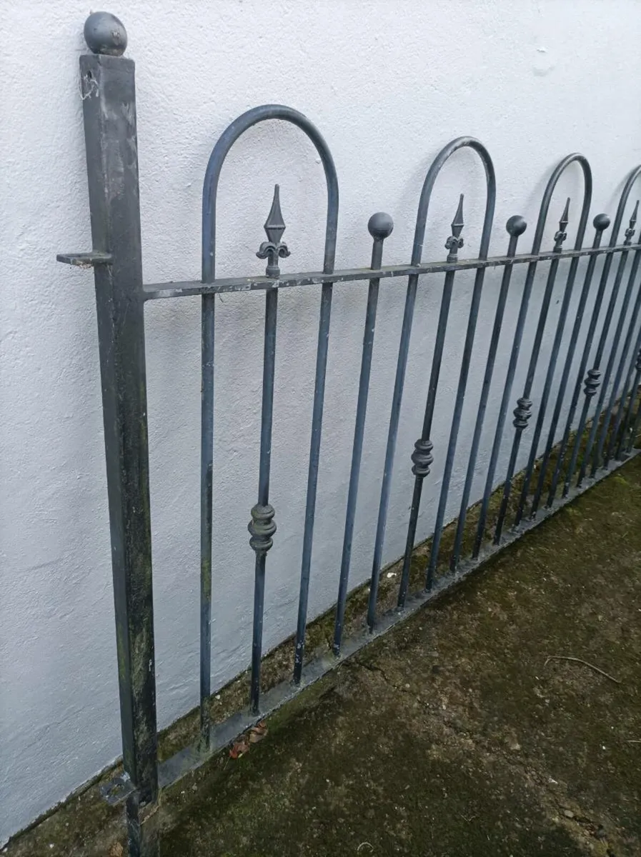 Railing - Image 4