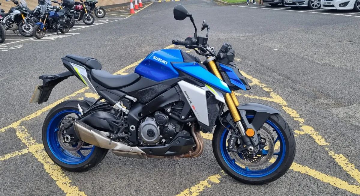 Suzuki GSX-S1000 - Image 1