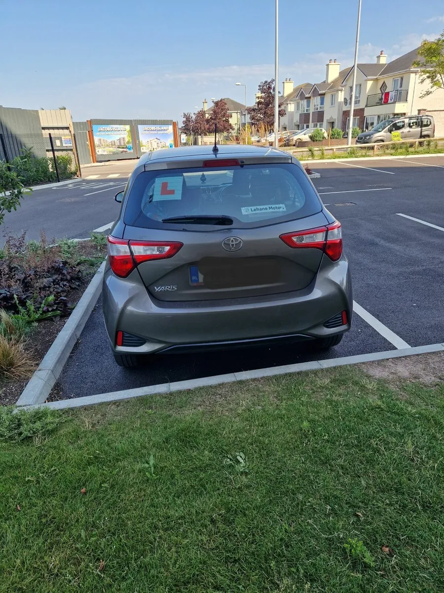 Toyota Yaris 2019 - Image 2