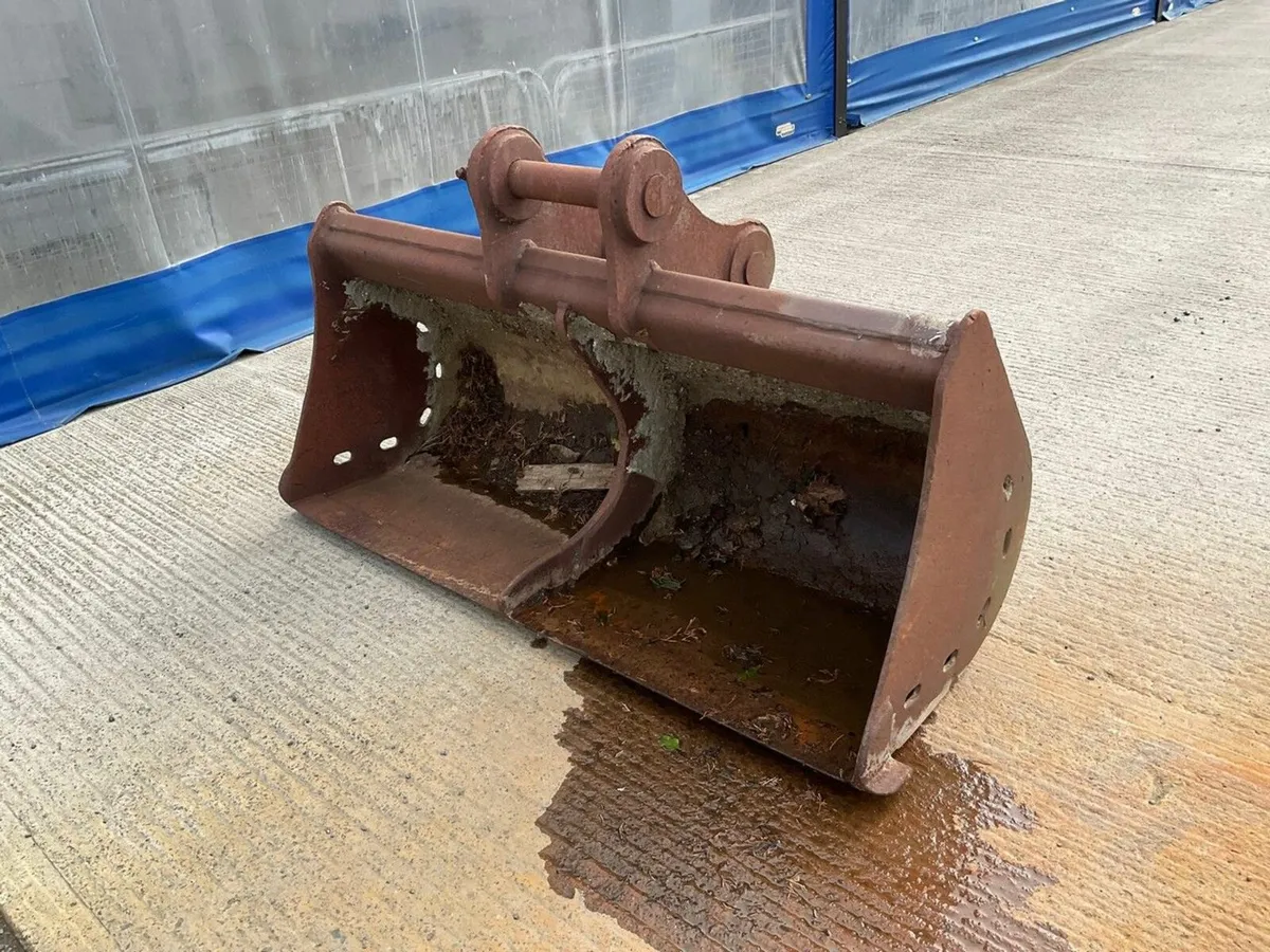 APPROX. 6ft SHUGH BUCKET TO SUIT 20 TON MACHINE - Image 4