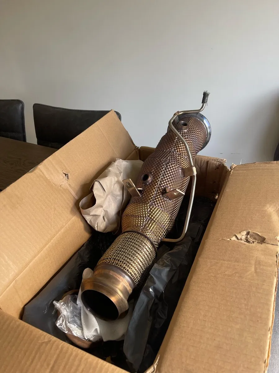 DCE B48 Downpipe - 200 Cell + Heatshield - BMW - Image 1