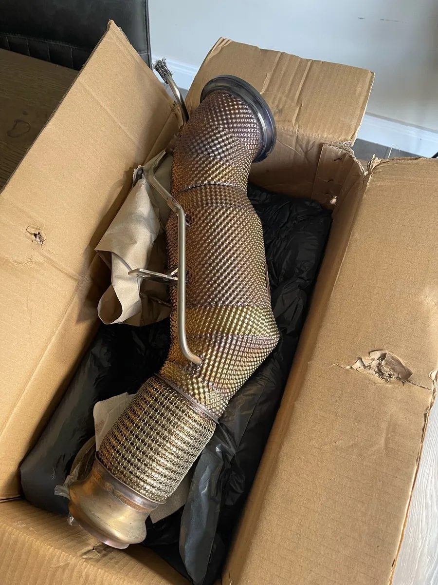 DCE B48 Downpipe - 200 Cell + Heatshield - BMW - Image 2