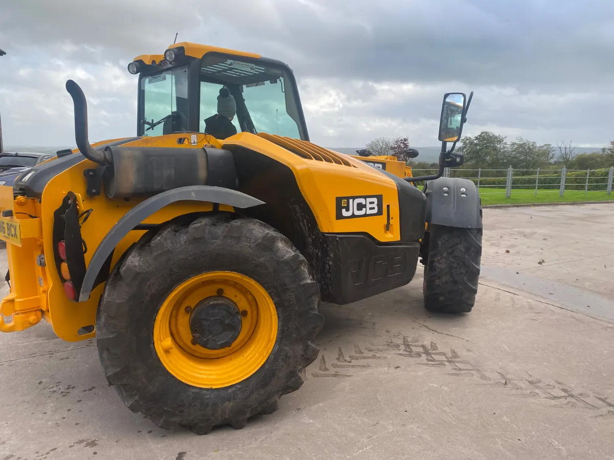 2016 JCB 526-56 AGRI - Image 1