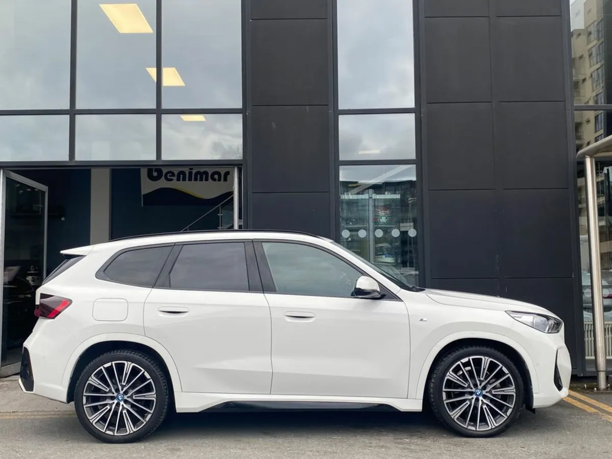 BMW iX1 30e M-Sport Pro xDrive Auto EV - Image 4