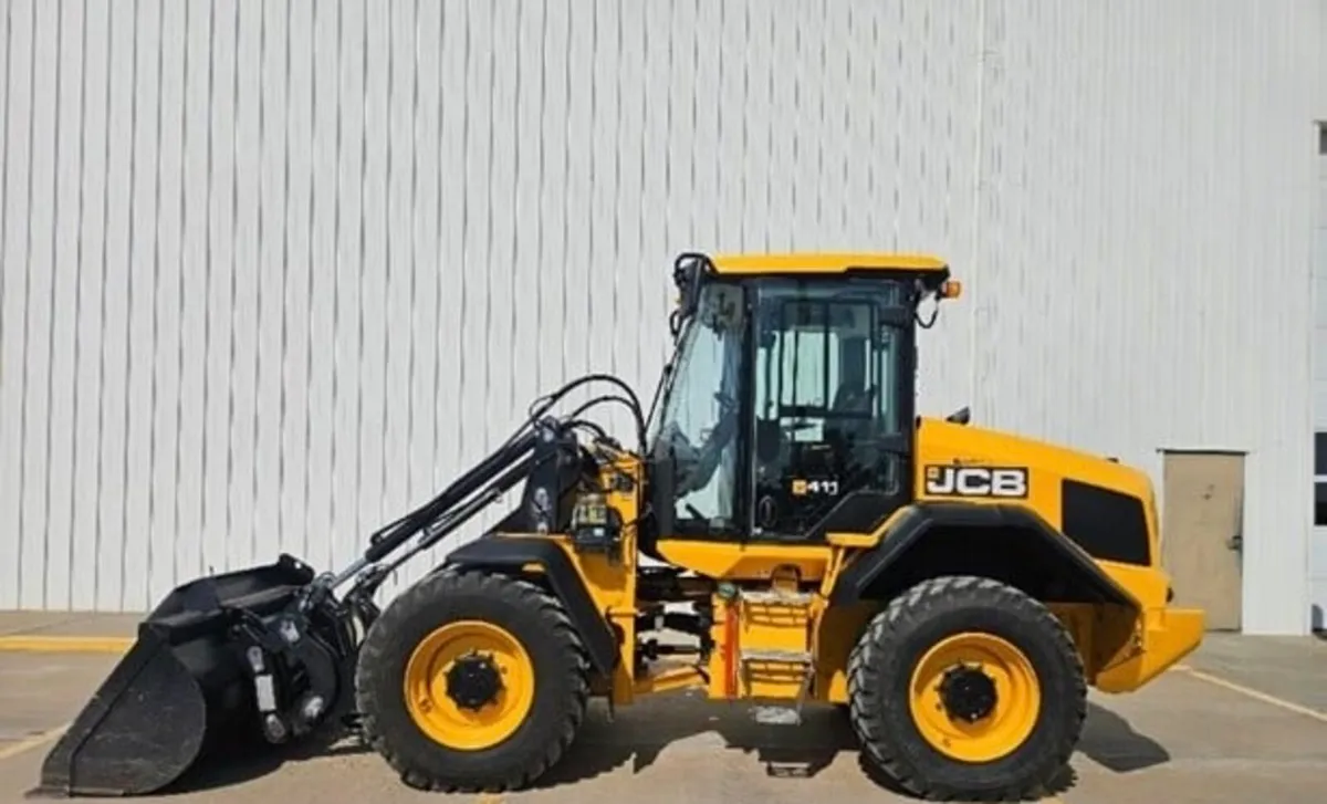 JCB 411 2017 - Image 2