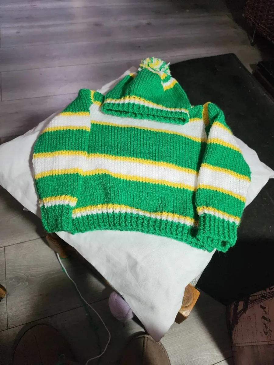 Baby hand knitted cardigans - Image 3