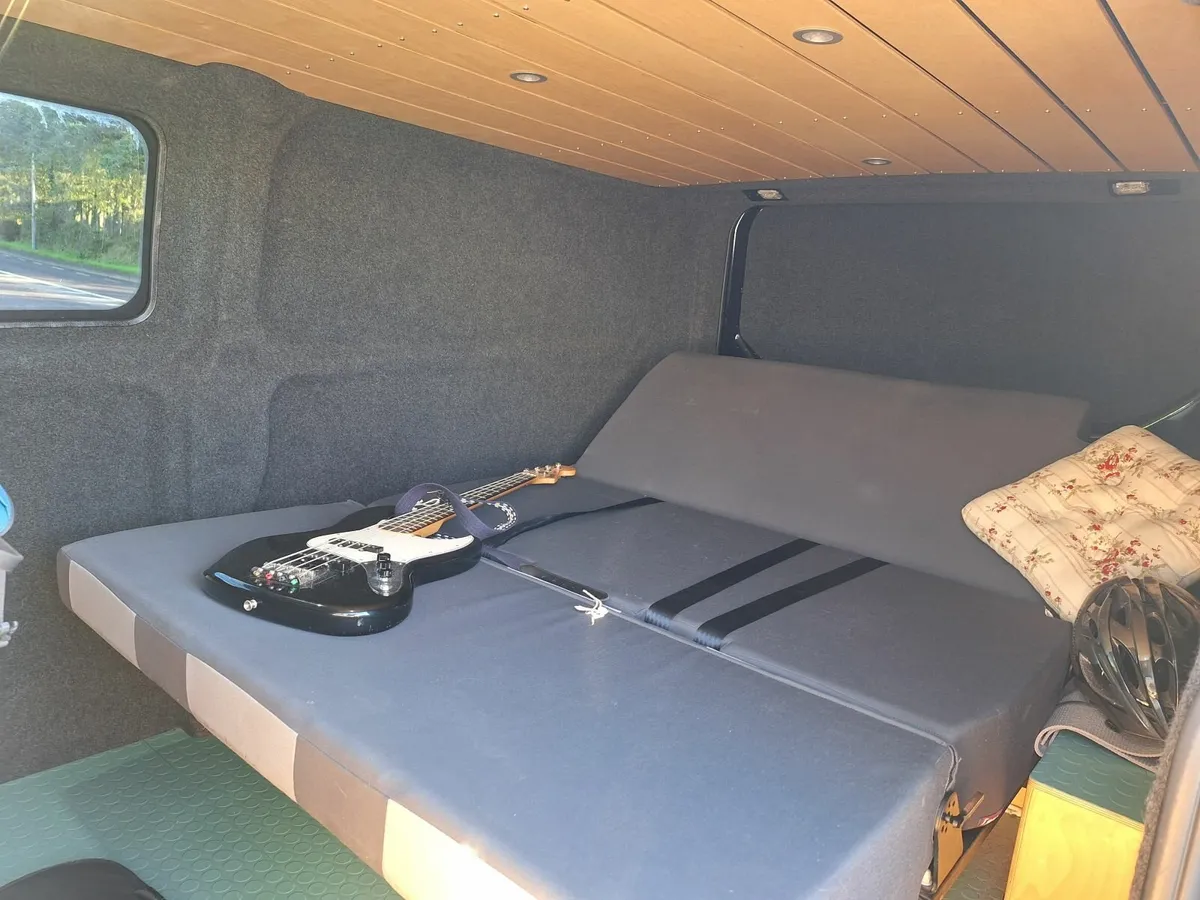 Van Camper - Image 1