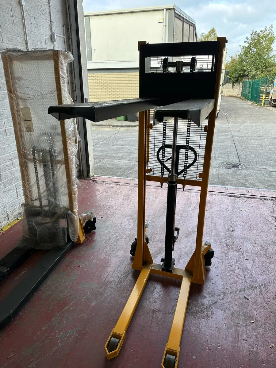Material handling equipment - Image 3