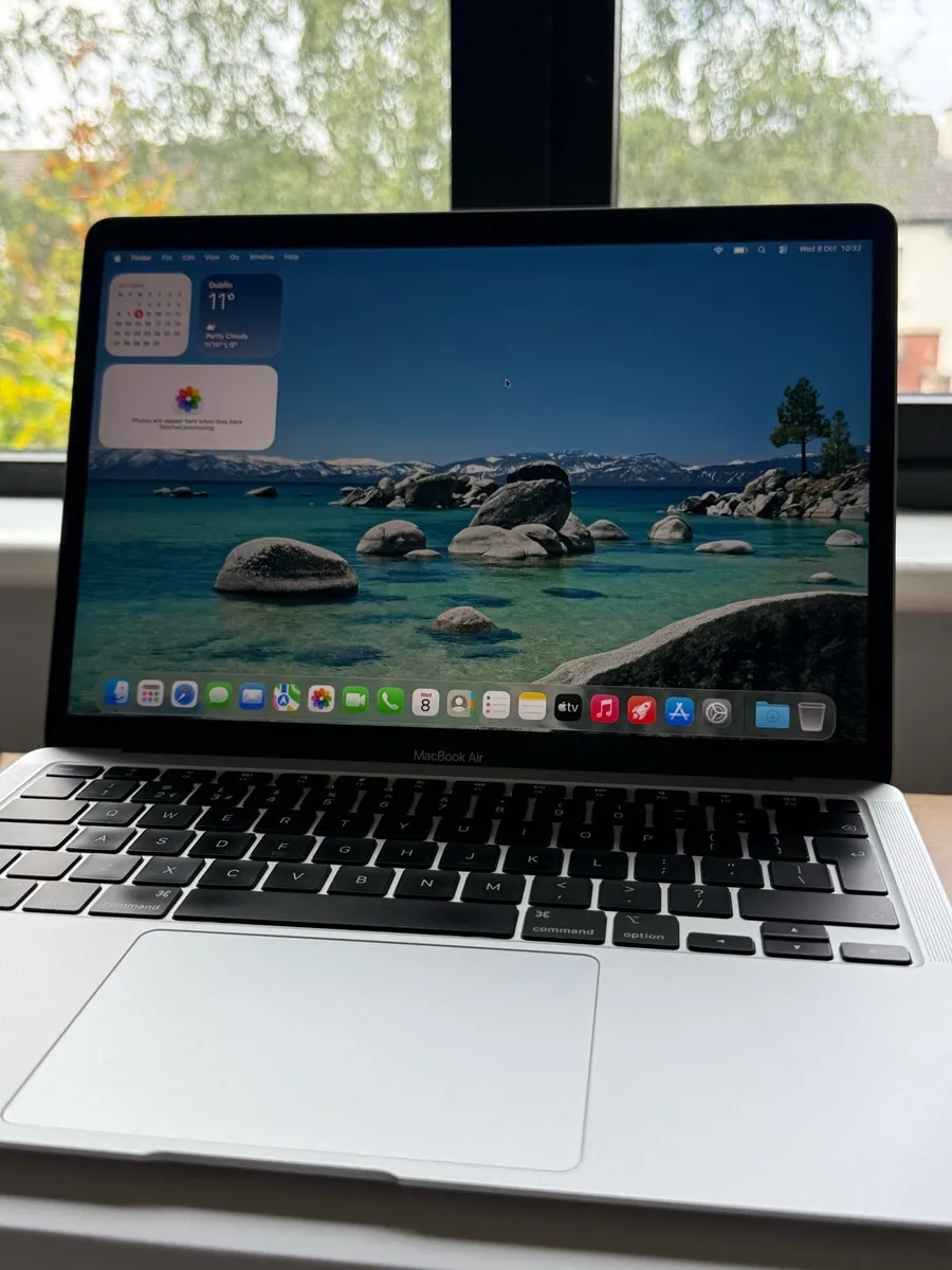 Apple MacBook Air M1 - Image 3