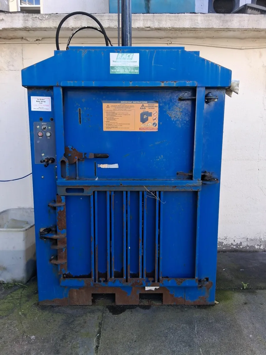 Cardboard Baler - Image 1