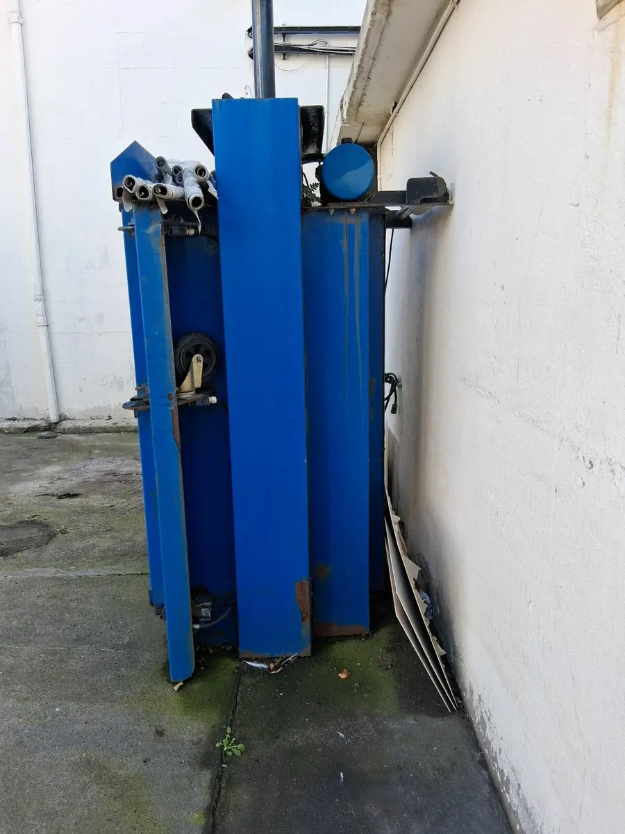 Cardboard Baler - Image 3
