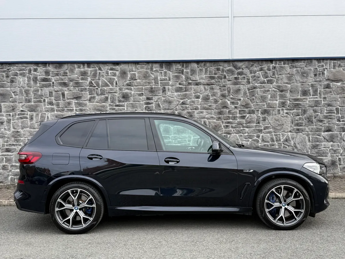 2022 BMW X5 M Sport Pro X-Drive 45E FSH - Image 4