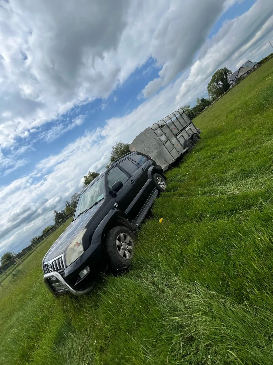 2007 Land Cruiser and Hudson box - Image 1