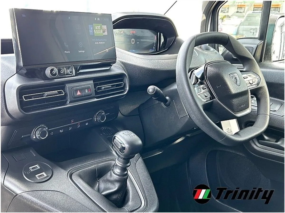 Peugeot Partner Demo 252  Partner PRO Plus 1.5 HD - Image 2