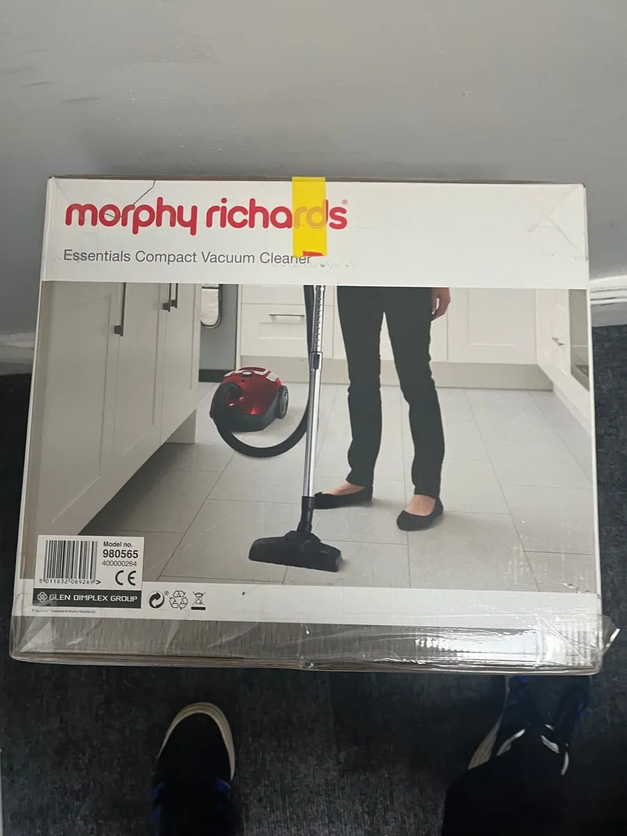 Vacuum cleaner - Image 1