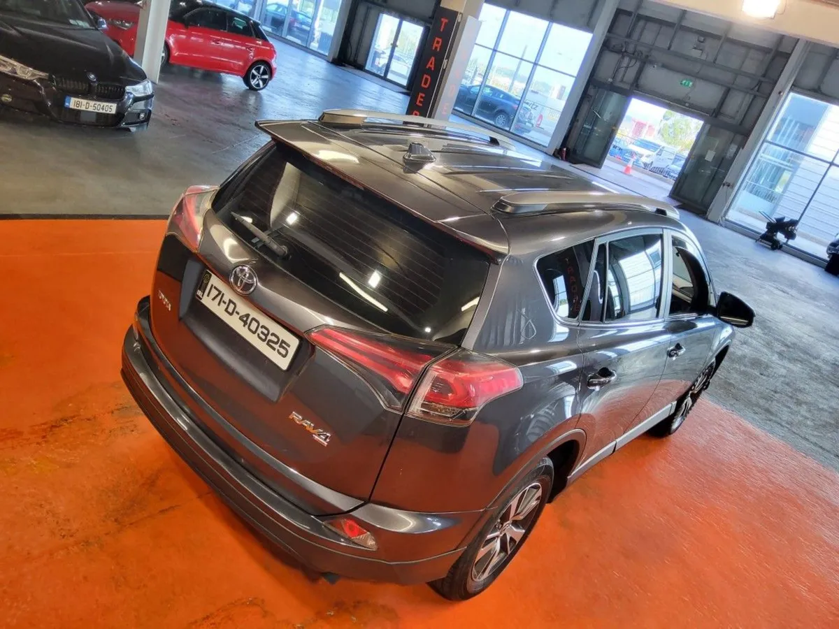 Toyota Rav4 2.0 D-4d (143) 2WD Luna - Image 3