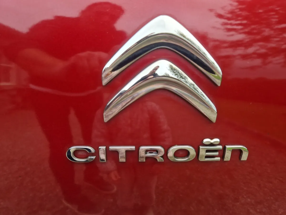 GRAND PICASSO 2 LTR ,2 YR WARRANTY, VERY HIGH SPEC - Image 4