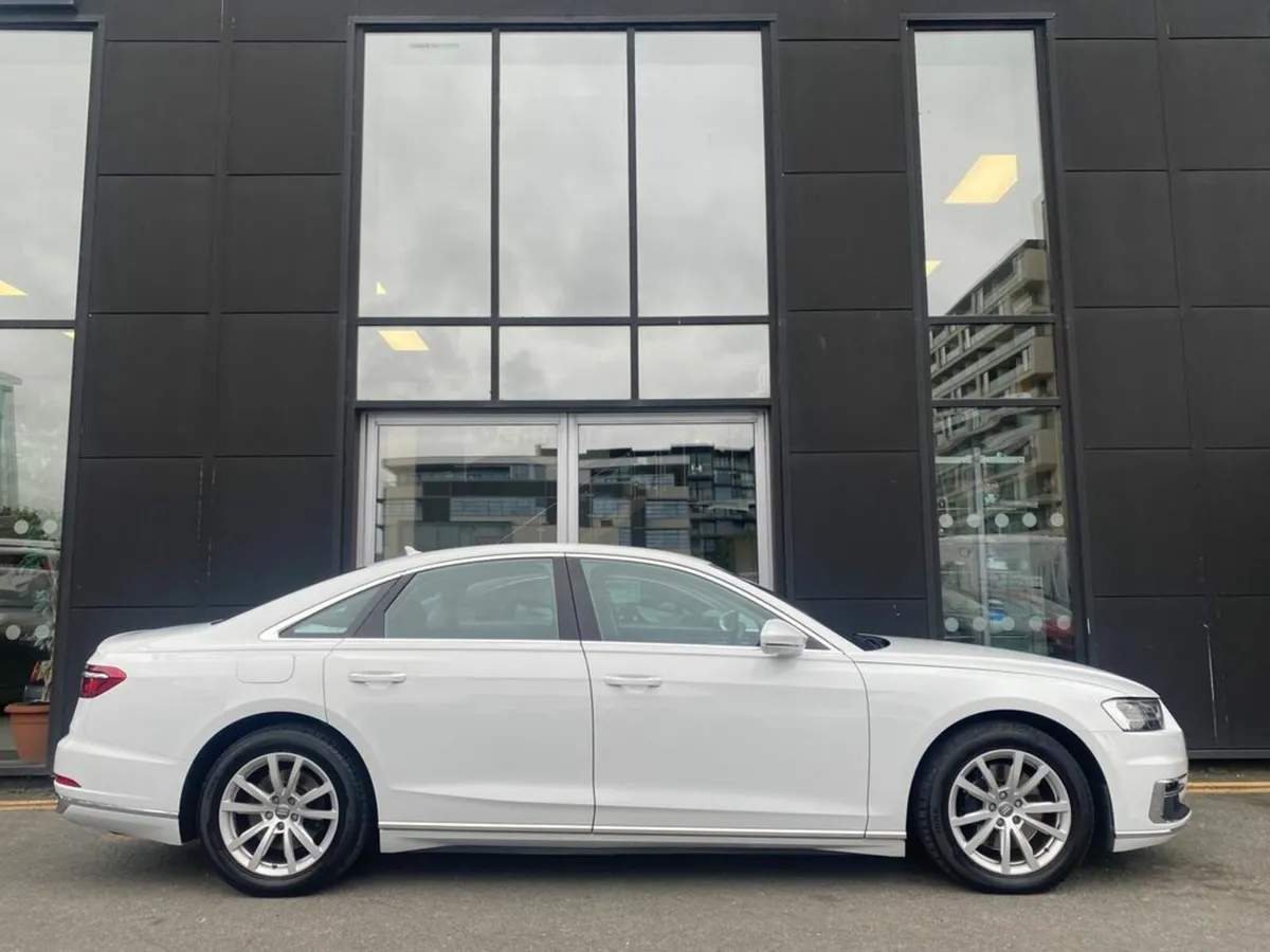 Audi A8 50 TDi 286bhp Auto - Image 4