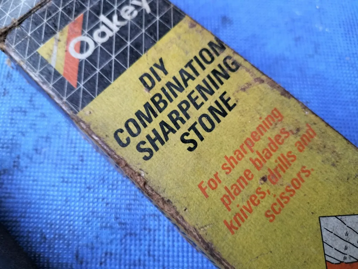Combination Sharpening Stone by Oakley - Image 2