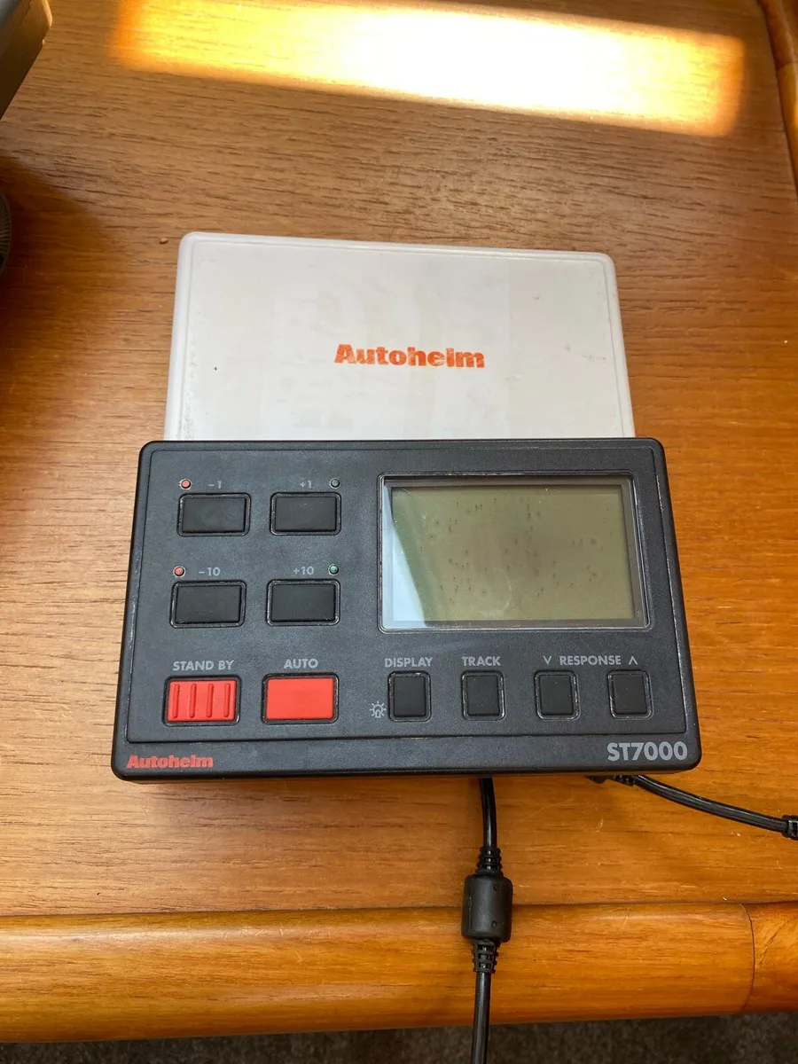 Marine Electronics - Image 4