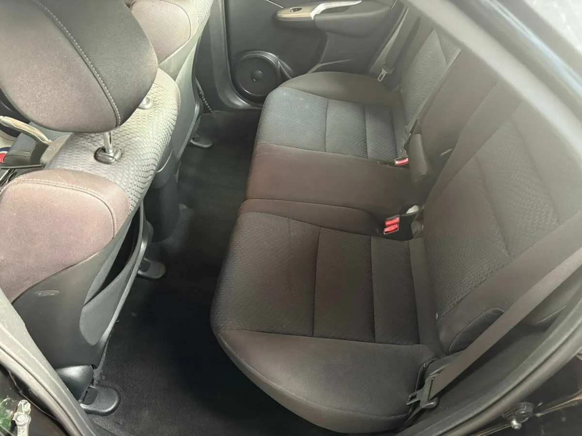 Honda Civic 2011 - Image 3