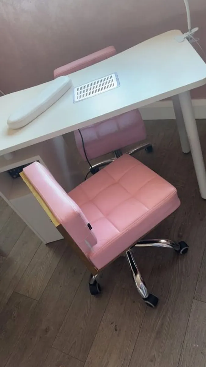 Nail desk - Image 2