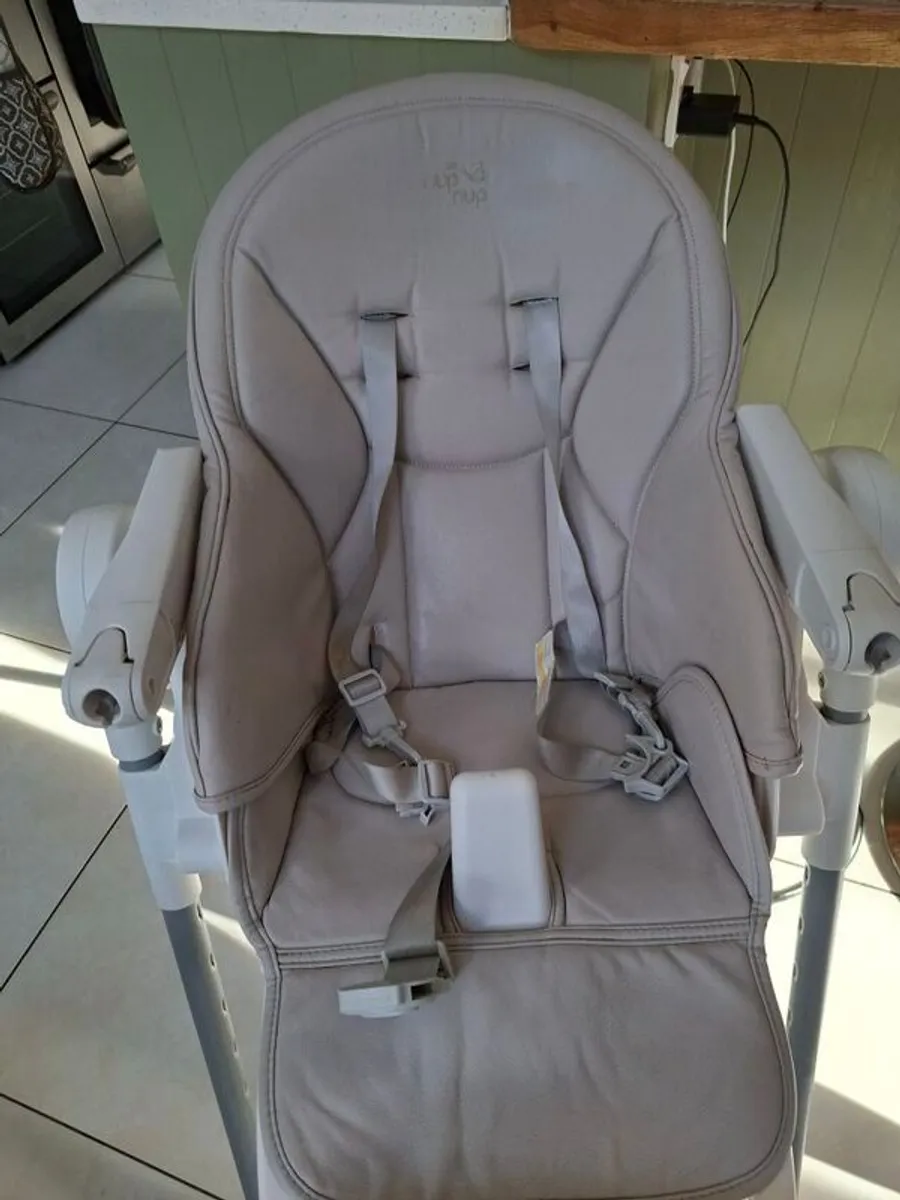 high chair - Image 4