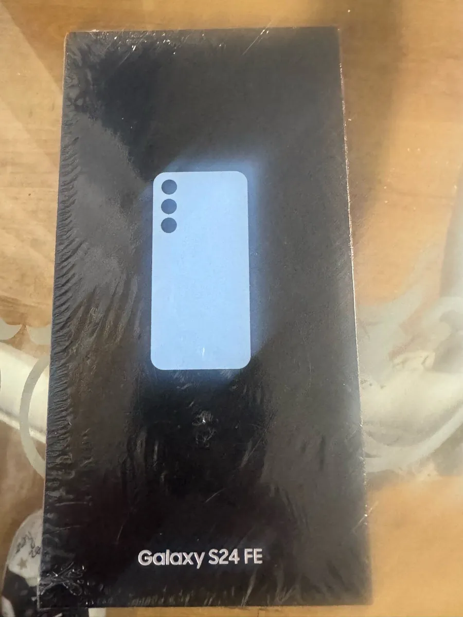 Samsung s24 fe - Image 1